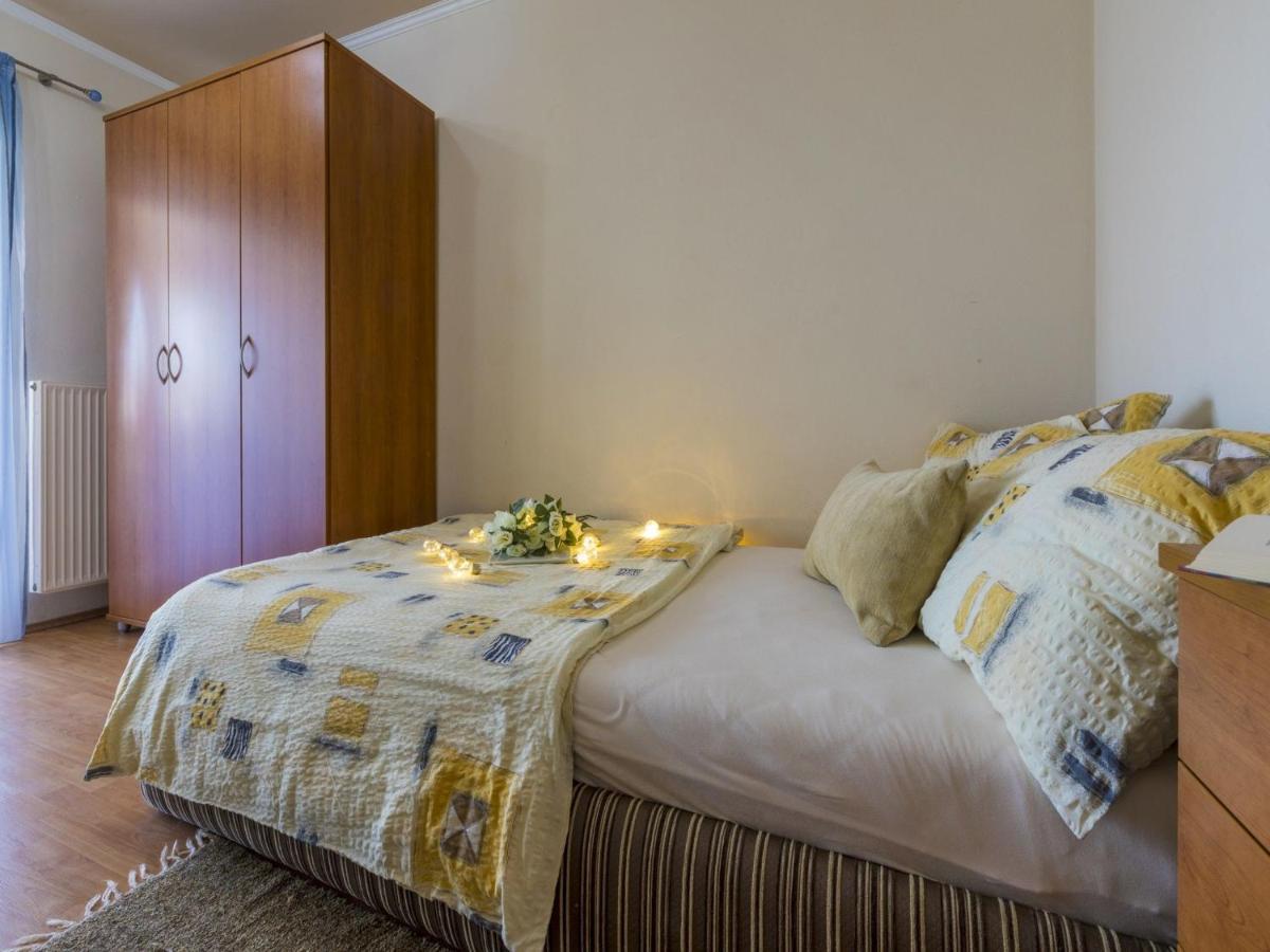 Apartments Pekera Selce Exterior photo