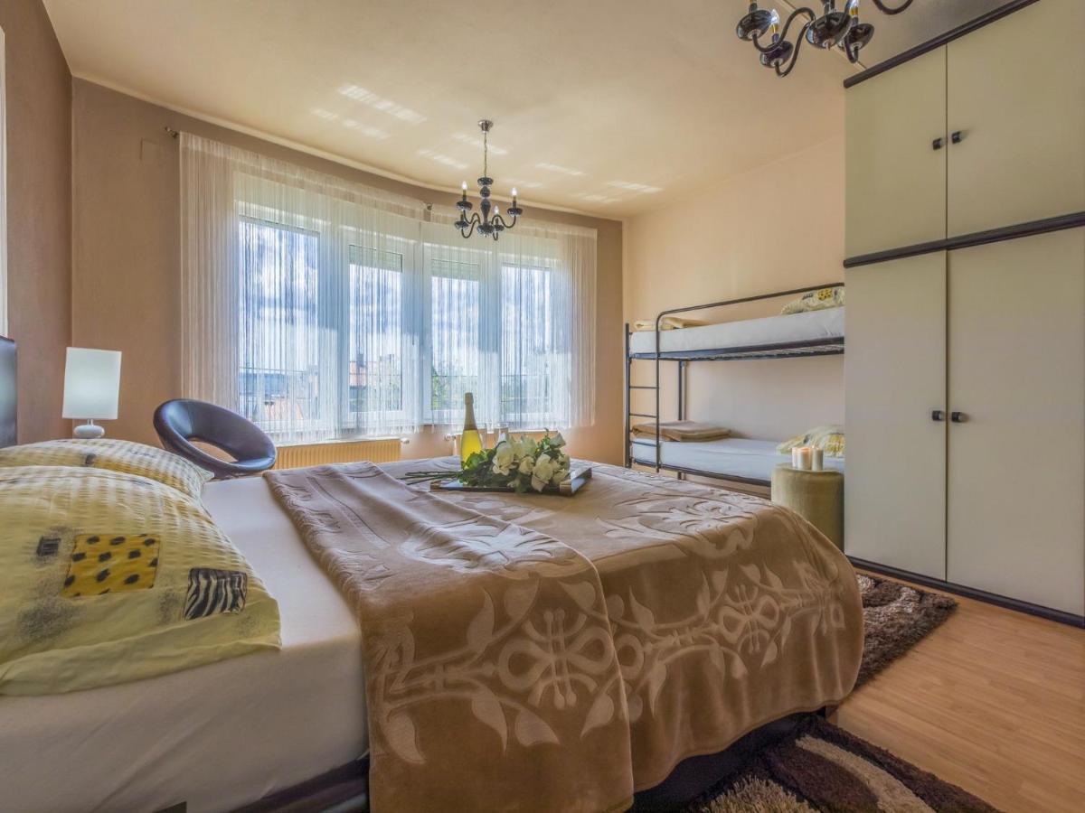 Apartments Pekera Selce Exterior photo